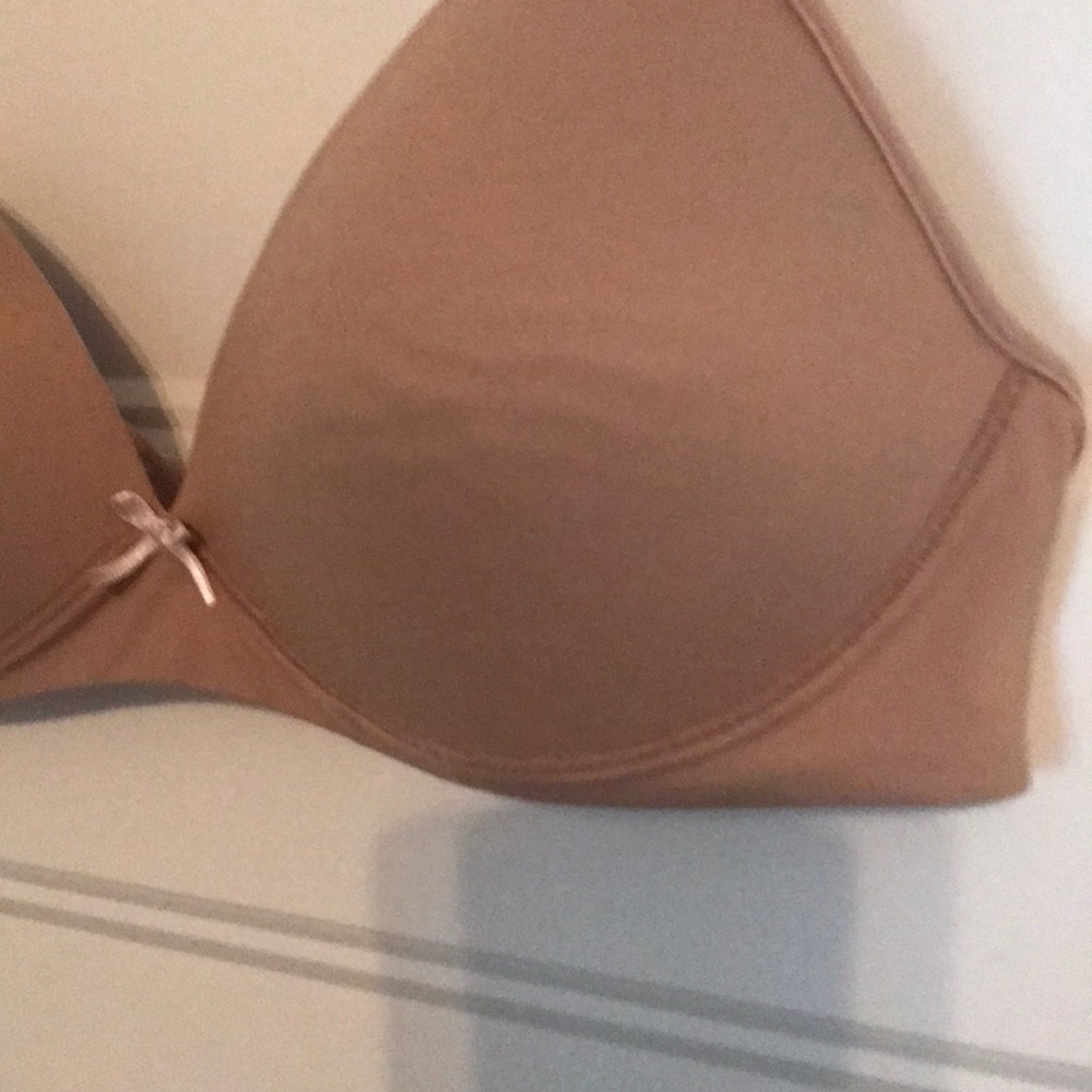 36 B Warner bra so comfy!! - Picture 2 of 5